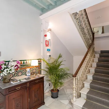 מלון דירות Palacio Cabrera - Lillo 4*