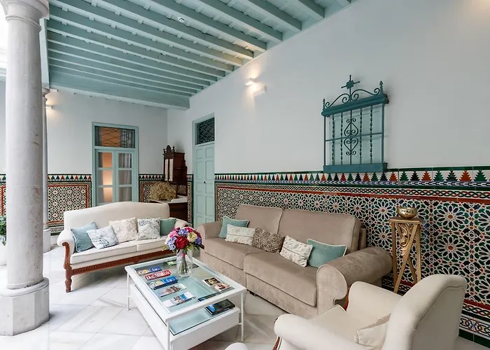 מלון דירות Palacio Cabrera - Lillo 4*