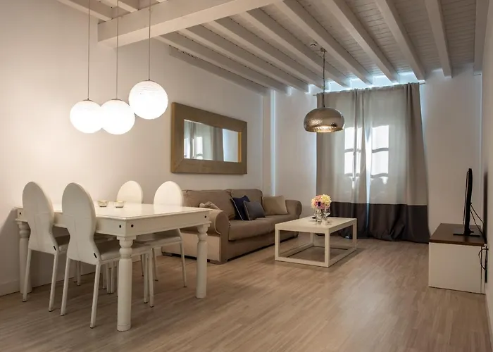 Palacio Cabrera - Lillo מלון דירות גרנדה