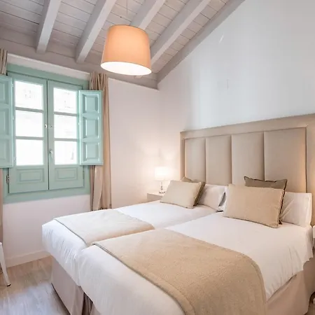 Palacio Cabrera - Lillo 4*