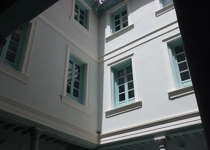 Palacio Cabrera - Lillo Aparthotel